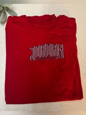 ✨ Jordan Red Basketball Logo T Shirt Men’s Short Sleeve